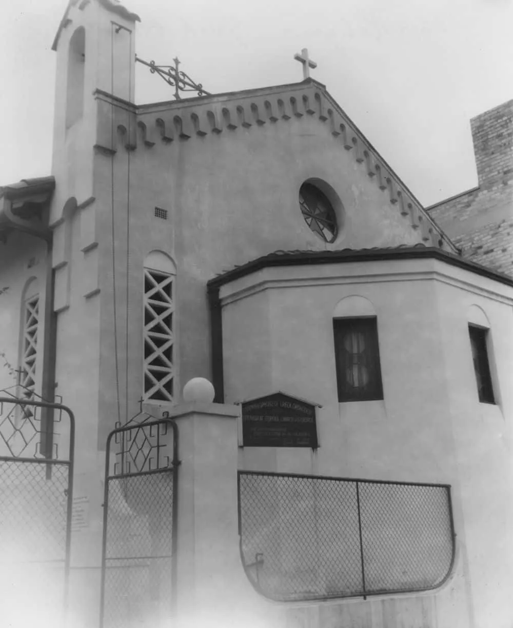 094 Greek Church And Hellenic House