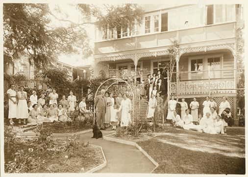 091 women s college kangaroo point